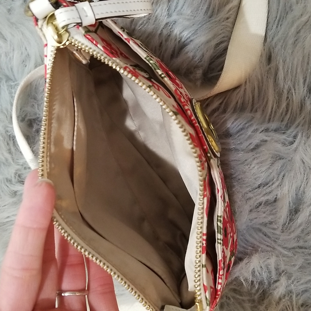 Coach Purse - Picture 5 of 7